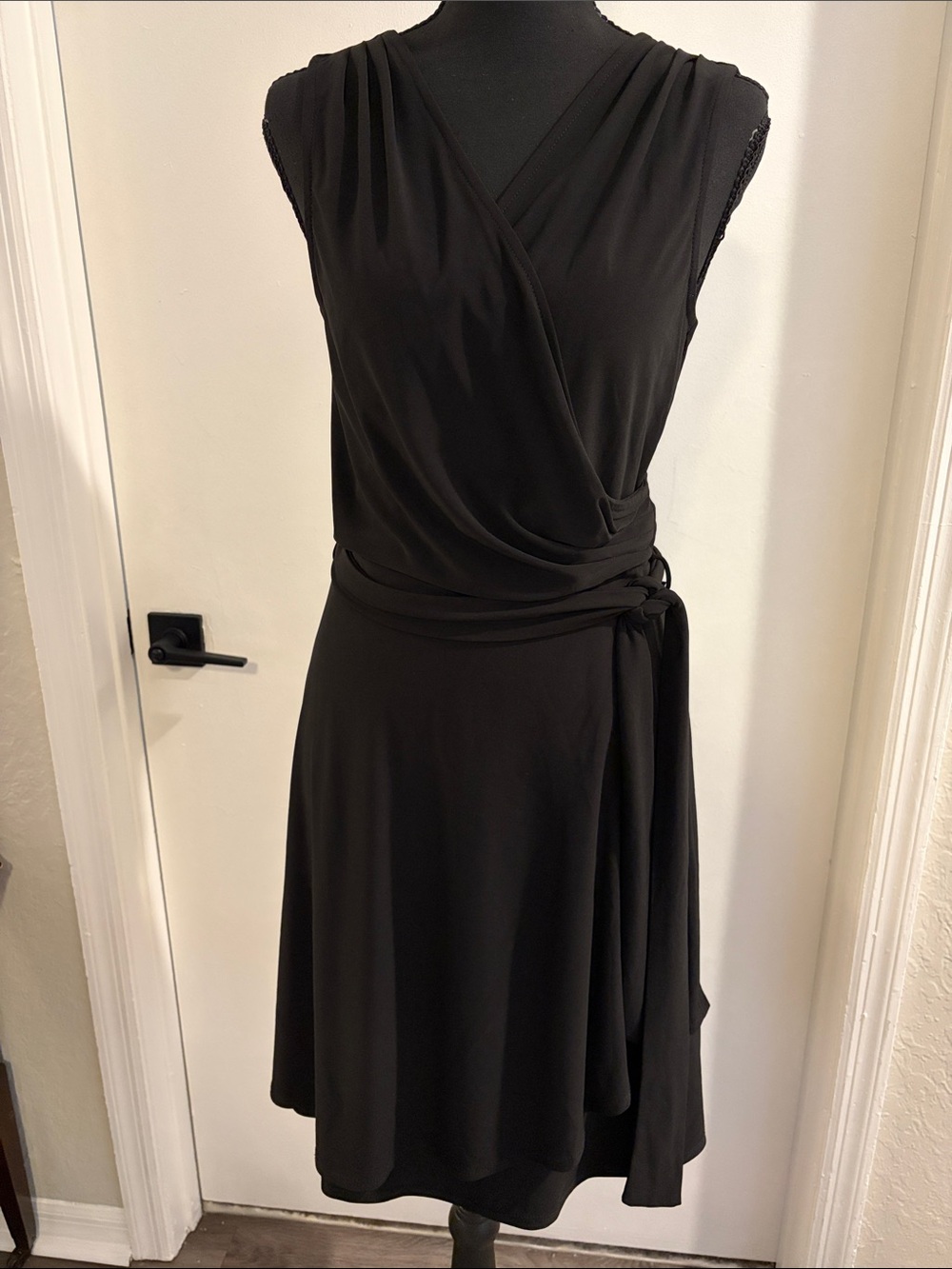 41 Hawthorn black v neck faux wrap dress size medium
